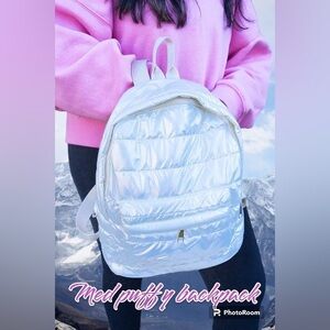 Medium Puffy Backpack white